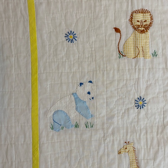 Vintage handmade baby quilt blanket play mat with animals 36” x 54.5” - Picture 5 of 16